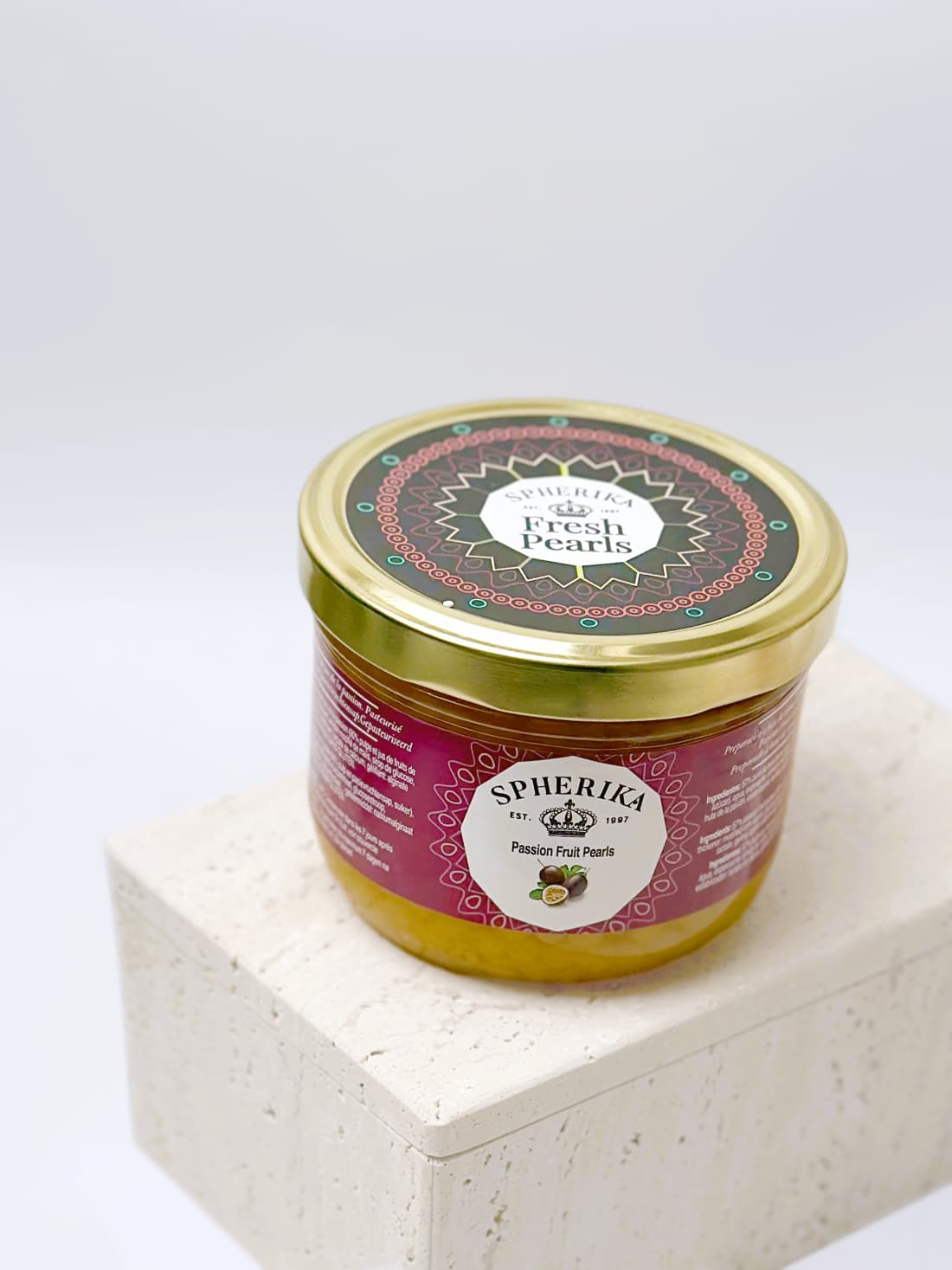 SPHERIKA, passion fruit spheres