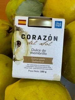 Natural quince paste (glass jar)