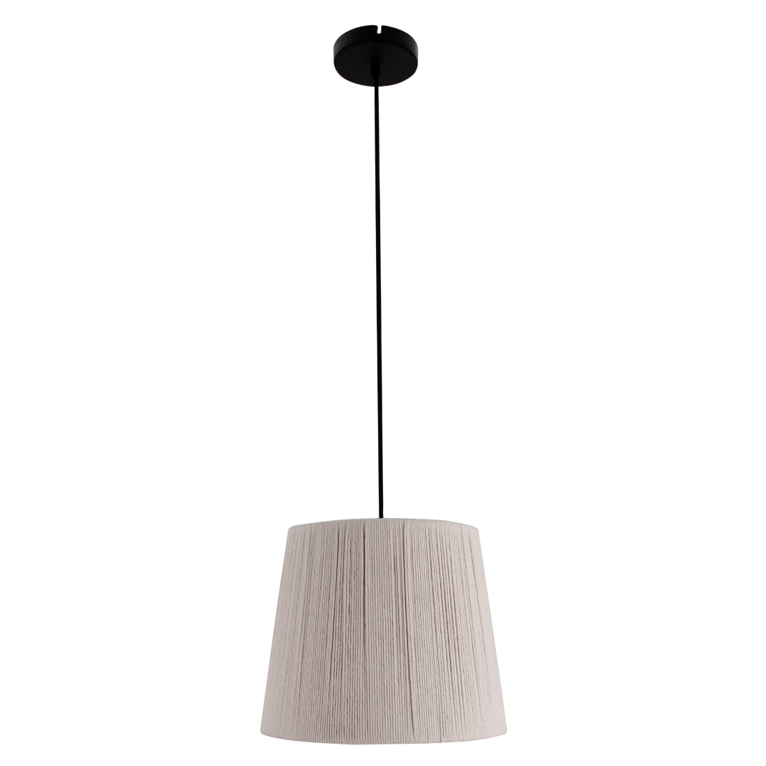 Moderne beige lampenkap van natuurlijk materiaal voor een Boho-stijl woonkamer.