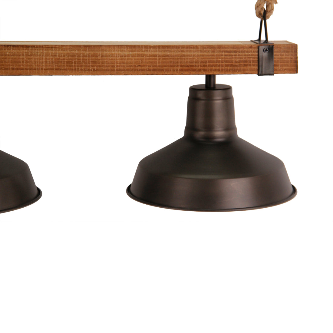 De Various Max hanglamp in zwart heeft een Ø24 cm kap. Een moderne, stijlvolle hanglamp die een eigentijdse uitstraling biedt voor elk interieur.
