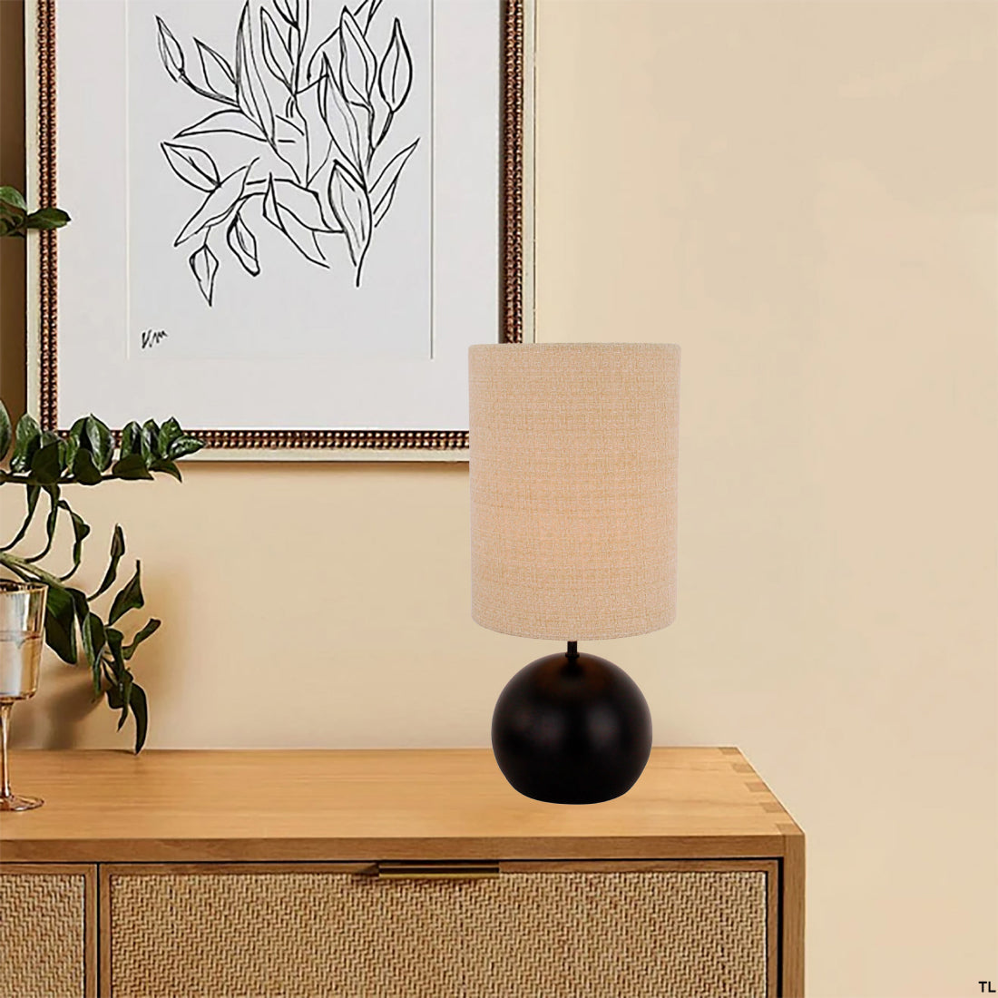 Moderne Porto Lampe mit runder Basis – Erhältlich in Schwarz oder Taupe, ideal für jedes Interieur.