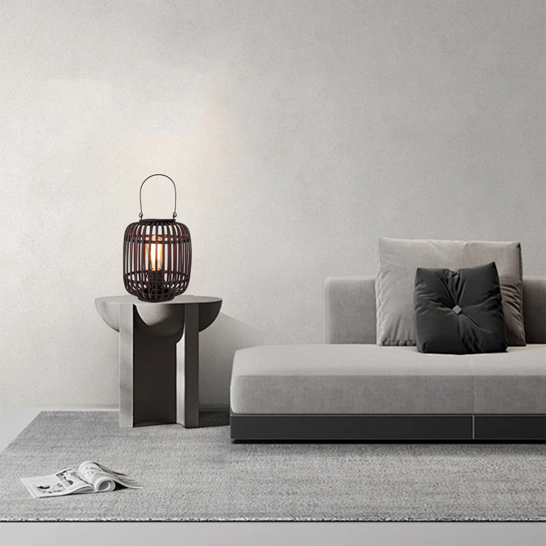 De Various Woven tafellamp in zwart heeft een Ø20,5 cm kap. Een moderne, stijlvolle tafellamp die een eigentijdse uitstraling biedt voor elk interieur.