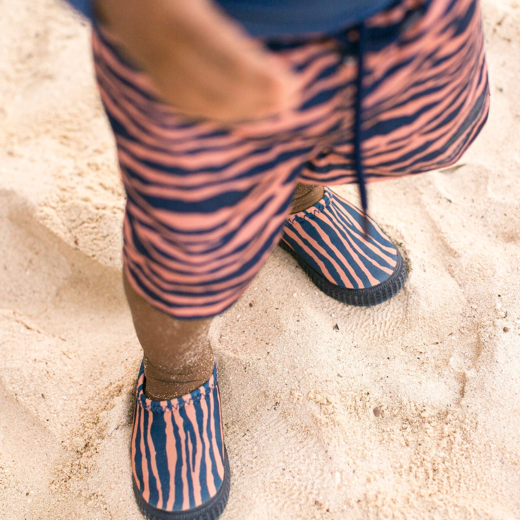 waterschoenen-vibrant-stripes-swim-essentials-3