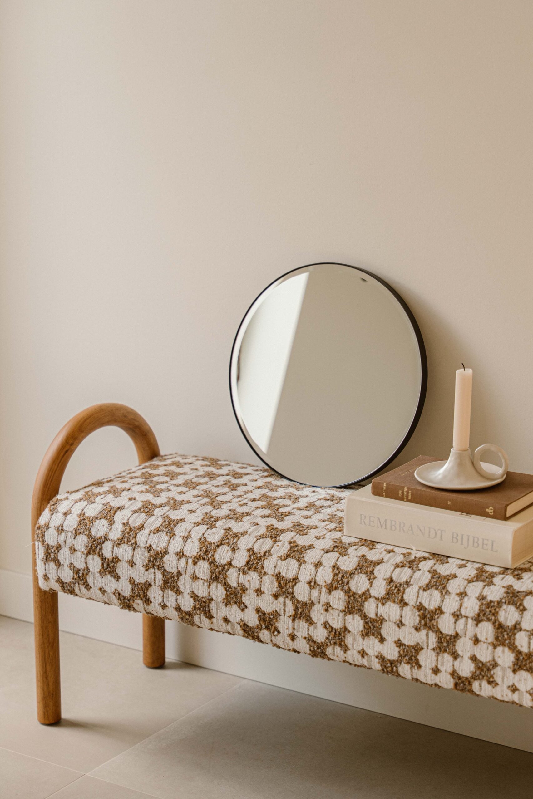 Indore Home - Round Wall Mirror Black – Mirror with Faceted Edge – 40 cm