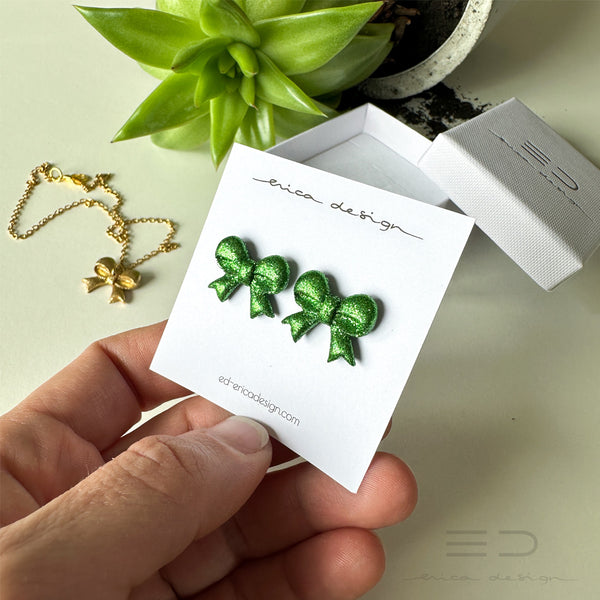 bow | green glitter