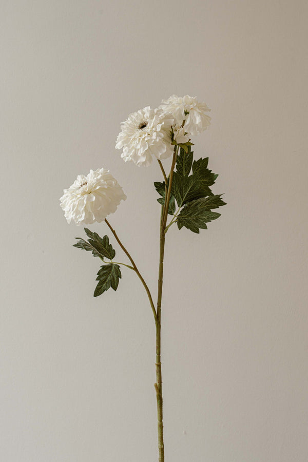 Indore Silva - Tagetes erecta - White - artificial branch - silk