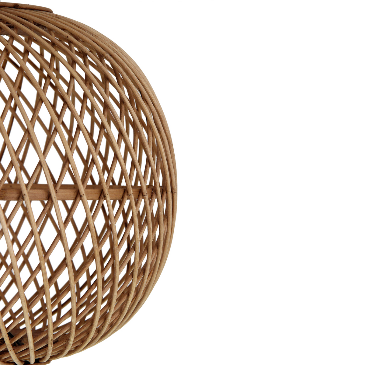 De Nature Diagonaal Rond hanglamp in bruin brengt een natuurlijke charme in je interieur. Perfect voor een landelijke sfeer.