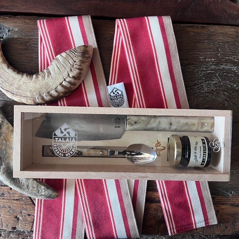 coffret couteau basque ardi gasna corne de manech 00024