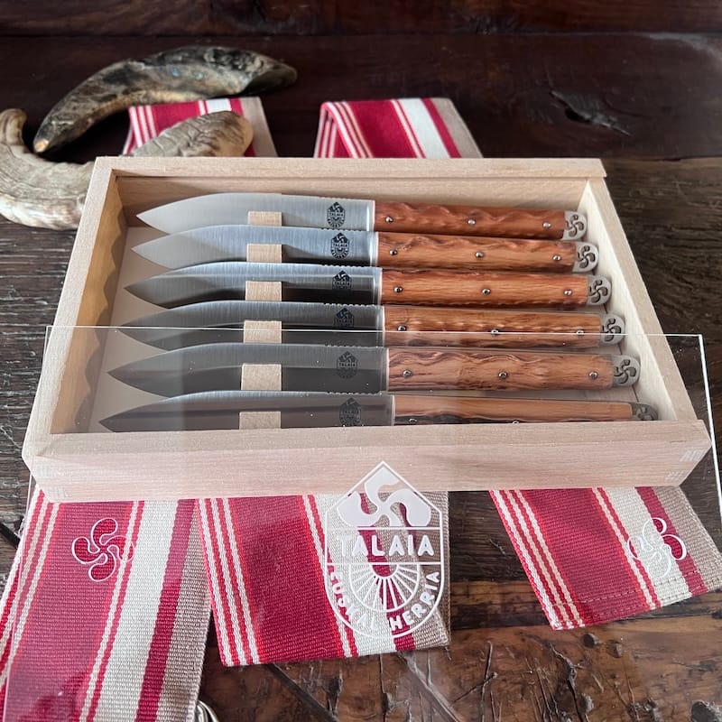 coffret couteau basque iraty neflier 00002