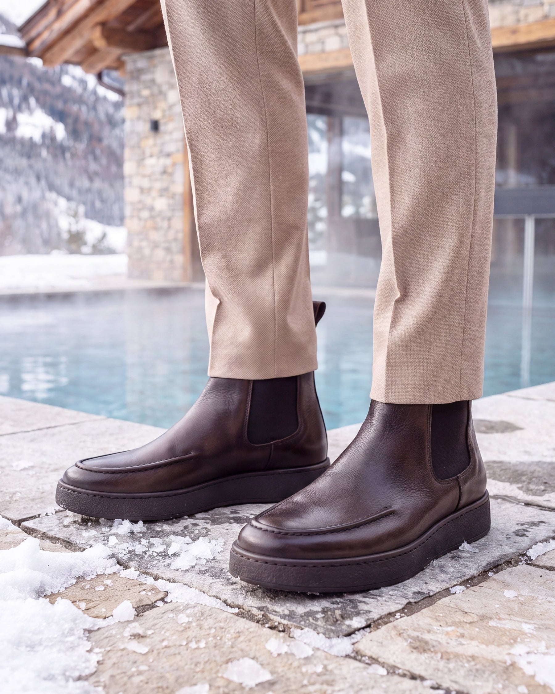 Cortina - Brown Leather