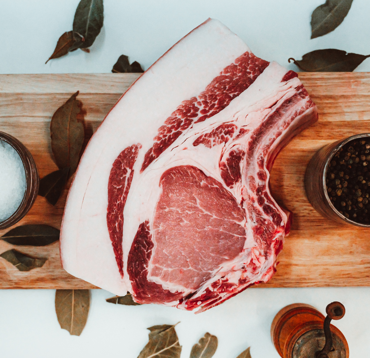Double pork loin chop with farmer's rind vacuum-packed