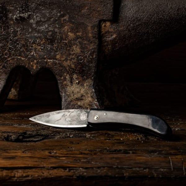 L'authentique couteau basque du berger en corne de manech