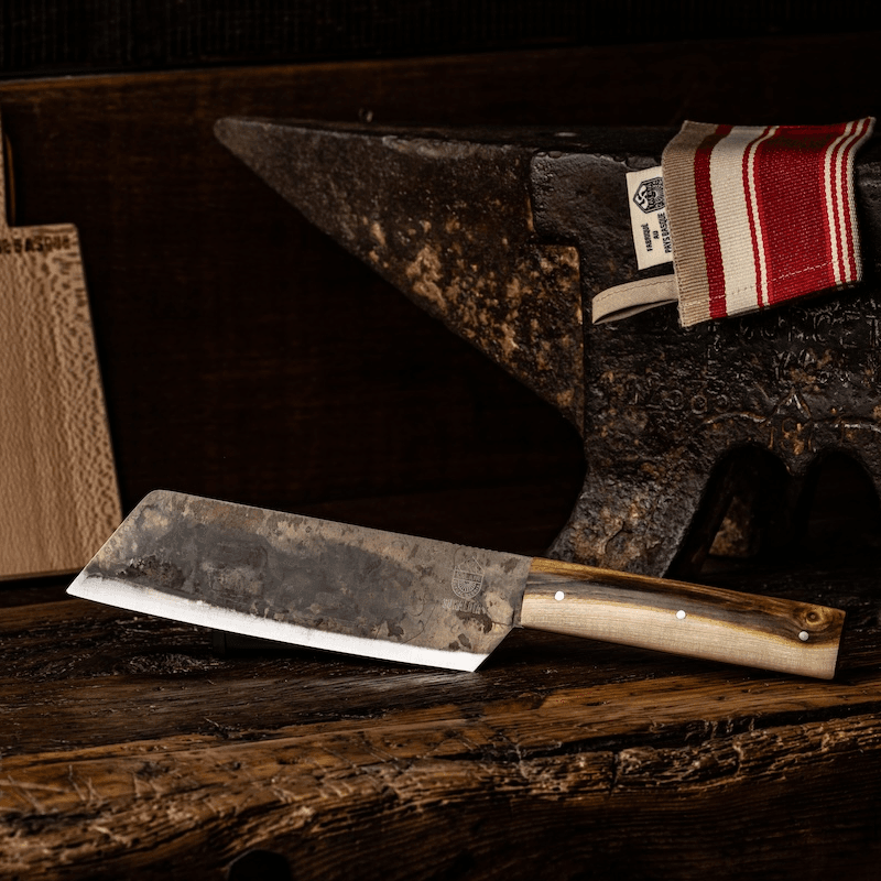 couteau-basque-de-cuisine-sukaldia-coutellerie-basque-traditionnel-artisanal-bois-de-pistachier