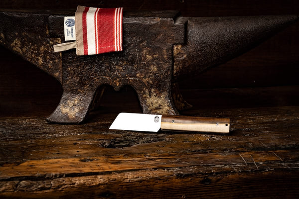 couteau basque de table 12