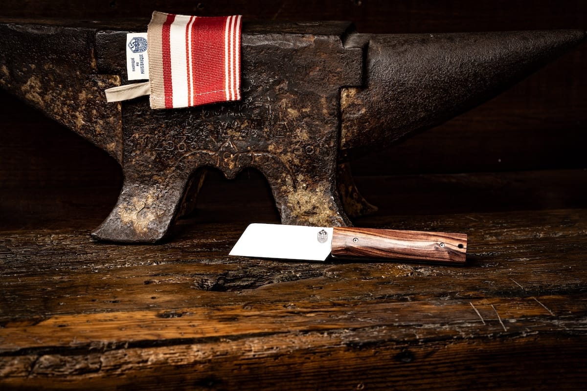 couteau basque de table 20