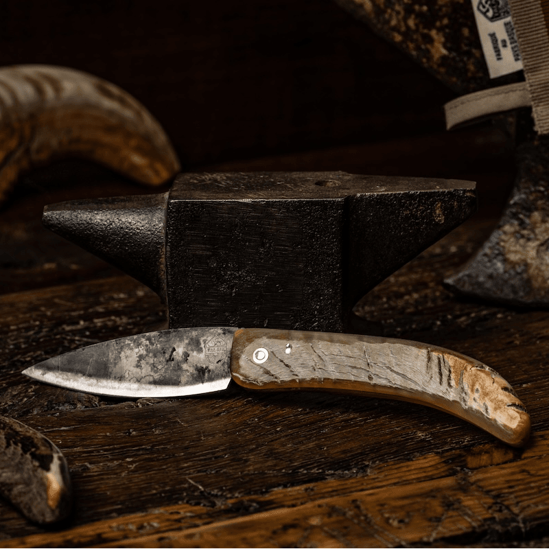 couteau-du-berger-basque-traditionnel-pliant-authentique-anglet-paysbasque-eric-burel-etchegoin-coutelier-basque