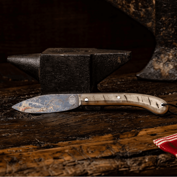 NAFARROA - Le couteau basque de poche traditionnel et artisanal en corne de manech