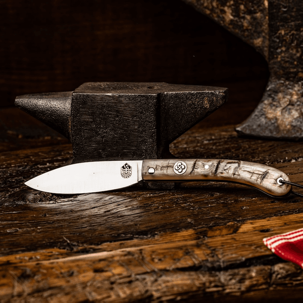 couteau-basque-du-berger-nafarroa-lame-acier-inox-traditionnel-artisanal-corne-de-manech-argent