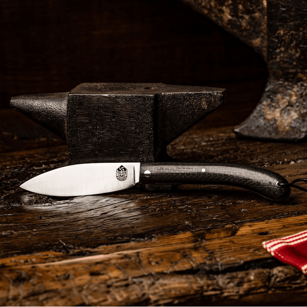 couteau-basque-du-berger-nafarroa-lame-acier-inox-traditionnel-artisanal-fibre-de-carbone