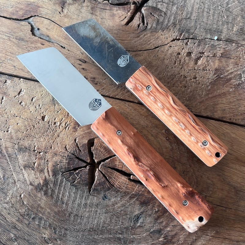 couteau basque pliant carbone bois néflier 1