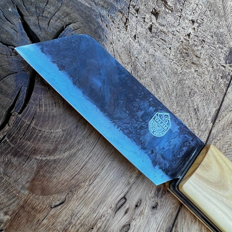 le couteau basque talaia handia en bois de violeta