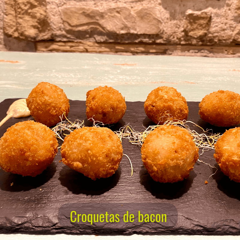 1 kg de Croquetas de bacon ibérico, 30 unidades aprox.