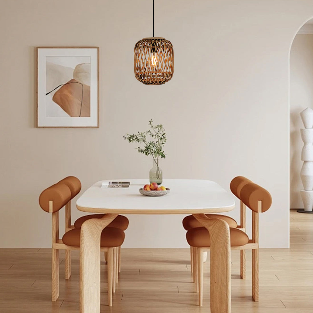 Verlichting in warme bruintinten brengt een gezellige, landelijke sfeer. Perfect voor boven de eettafel of in de woonkamer.