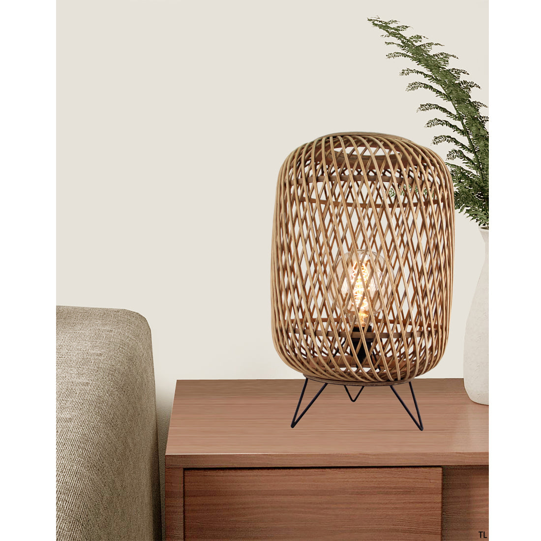 Natuurlijke beige tafellamp Nature Diagonaal met houtlook. Ideaal voor een warme, landelijke sfeer in uw interieur.