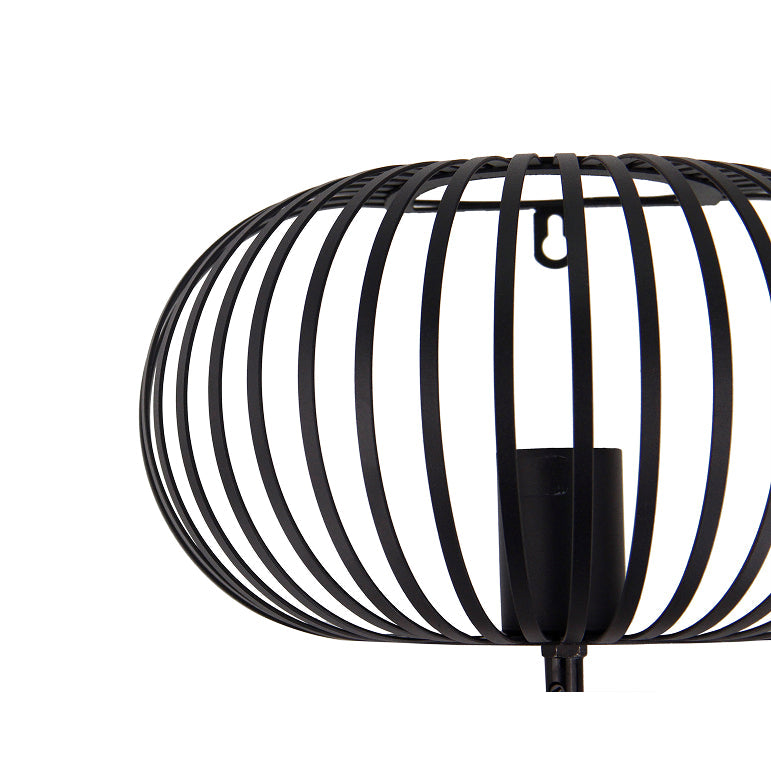 Deze detailfoto toont de zwarte Curvato wandlamp met een industrieel ontwerp. Perfect voor een stoere, moderne sfeer.