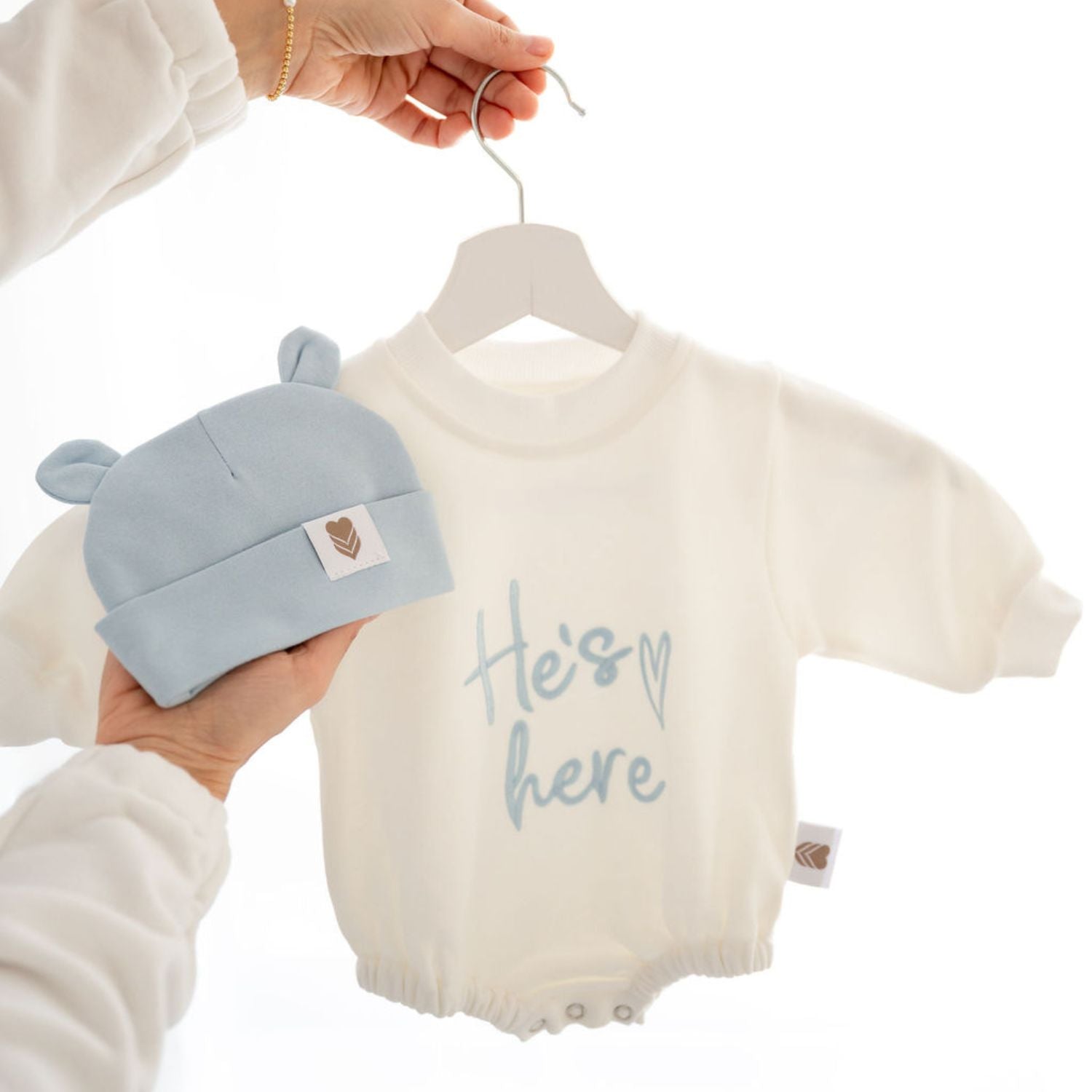 He/She Is Here Gift Set