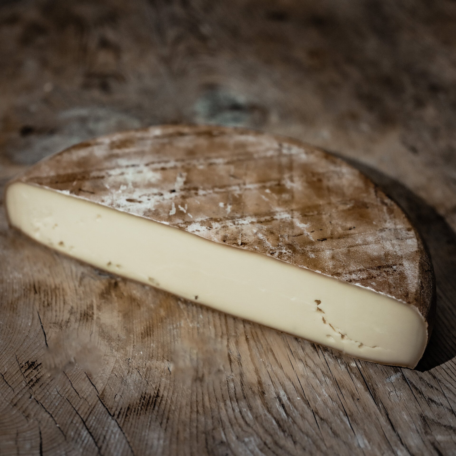 Smoked Tomme with Fir from Jura