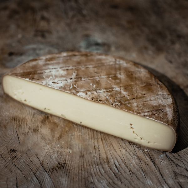 Smoked Tomme with Fir from Jura