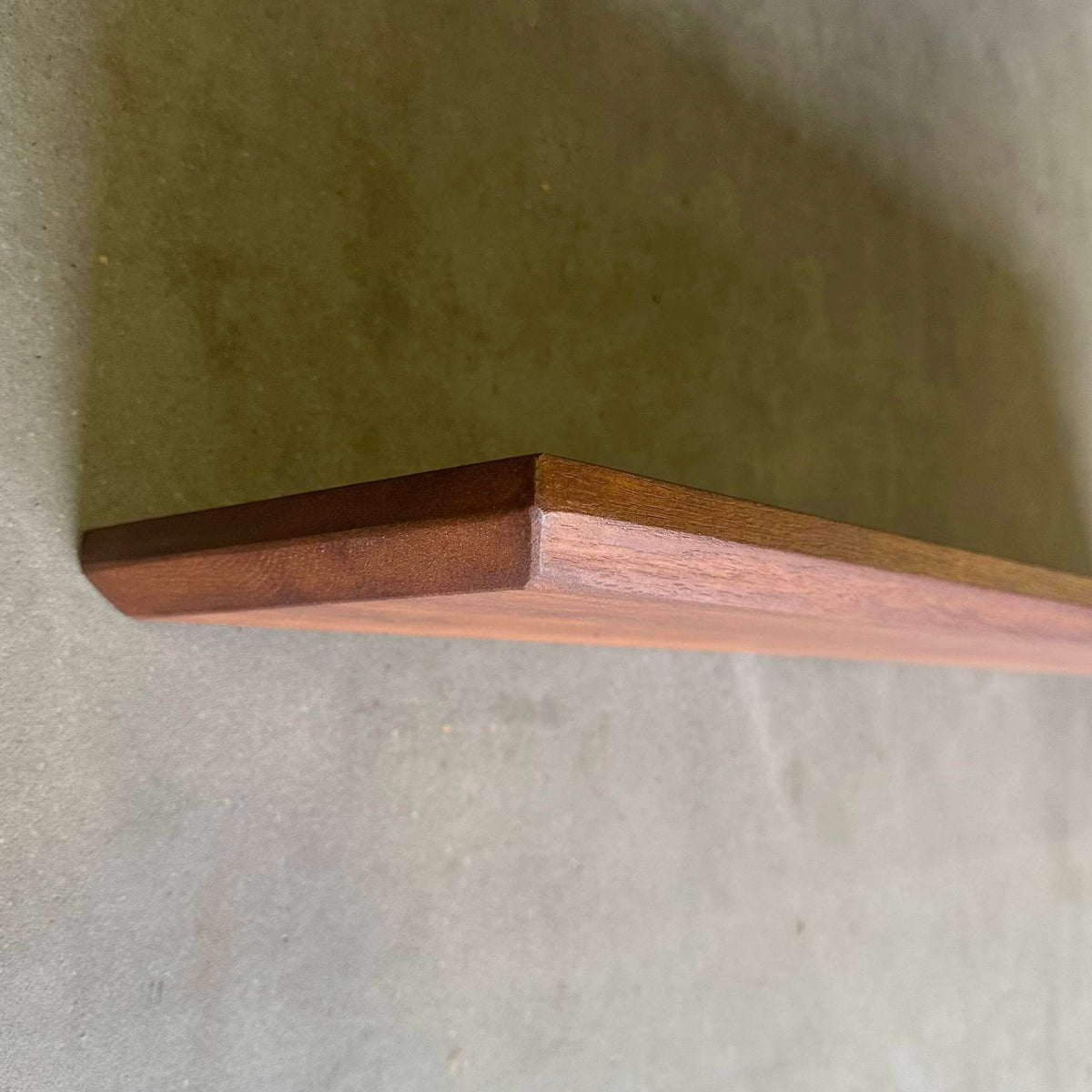 Estante de pared flotante de roble - Biselado
