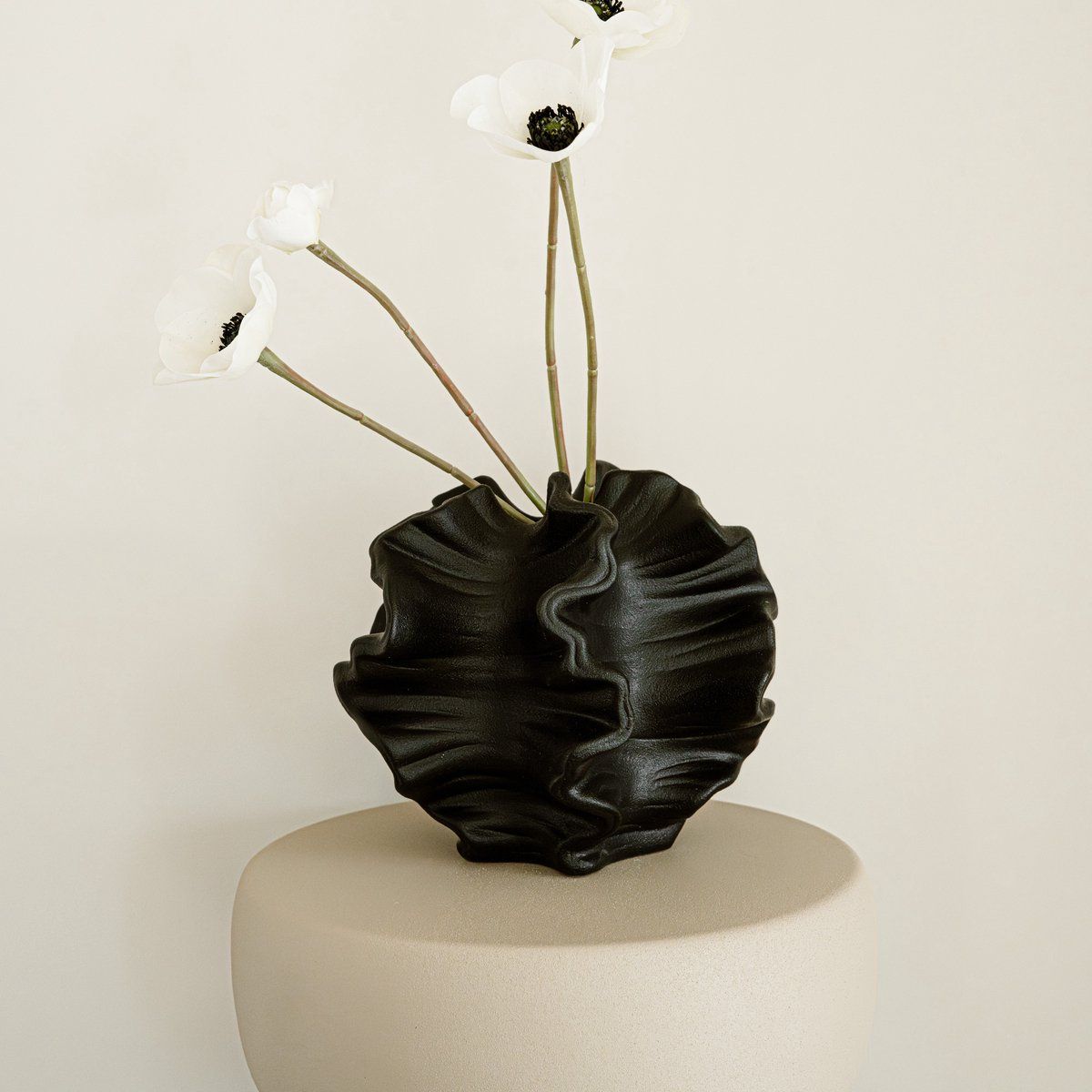 Indore Home - Coral Vase M - Ceramic Vase - Decorative Accessories - Black