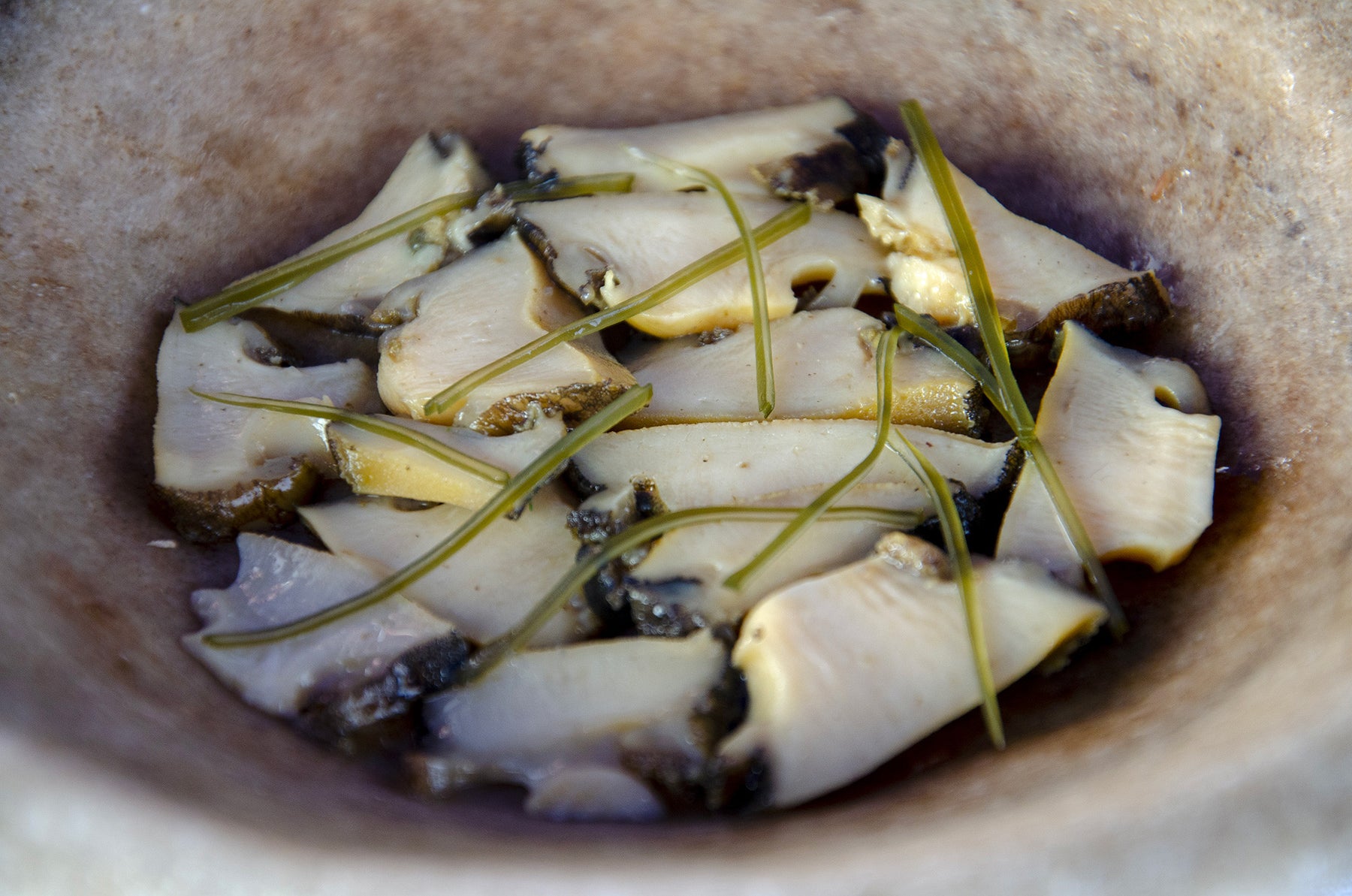 Abalone "seaweed and sake"