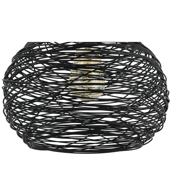 Deze zwarte hanglamp uit de Filo Sottile serie voegt een moderne touch toe aan je interieur. Perfect voor boven de eettafel.