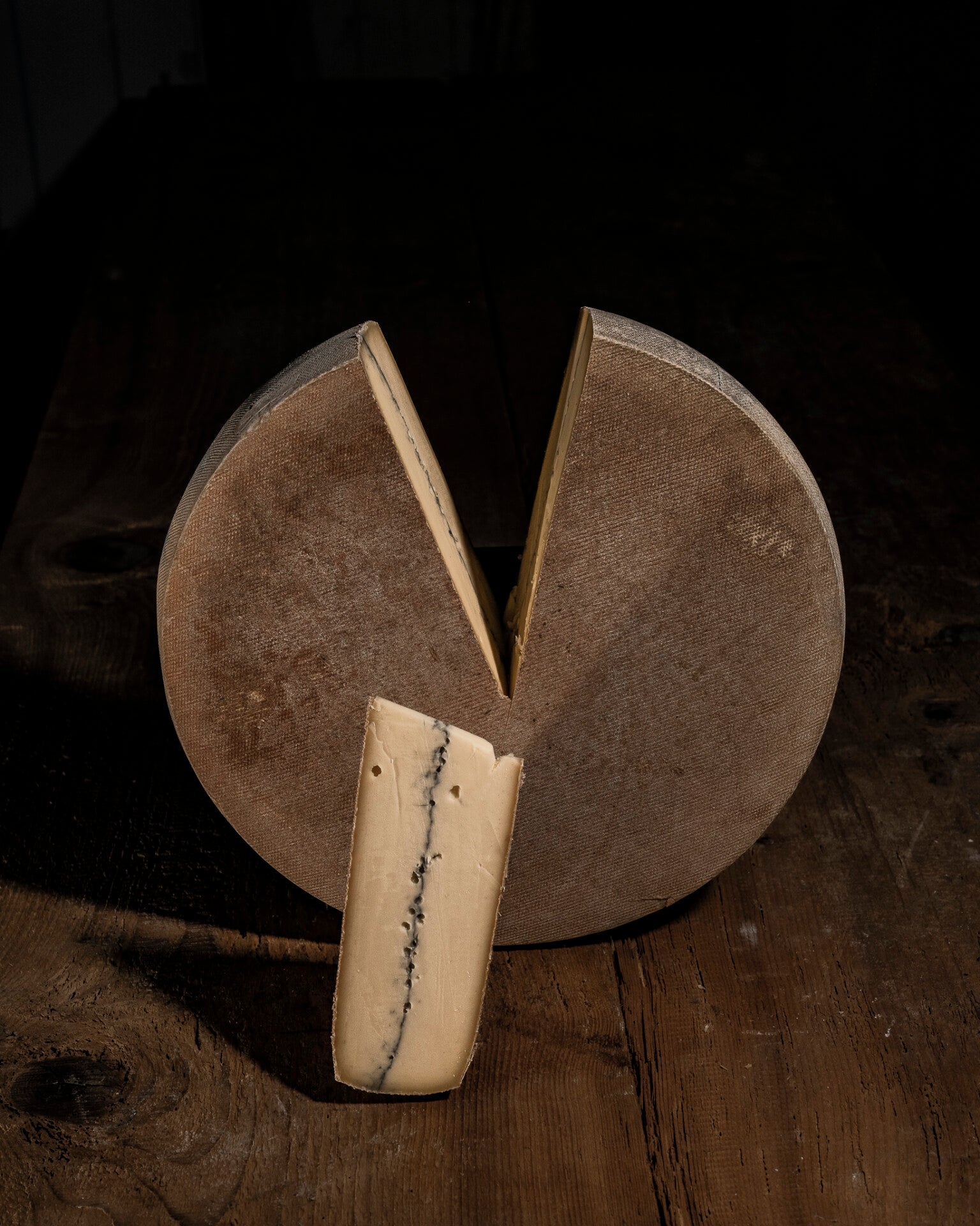 Very fruity Morbier (powerful)