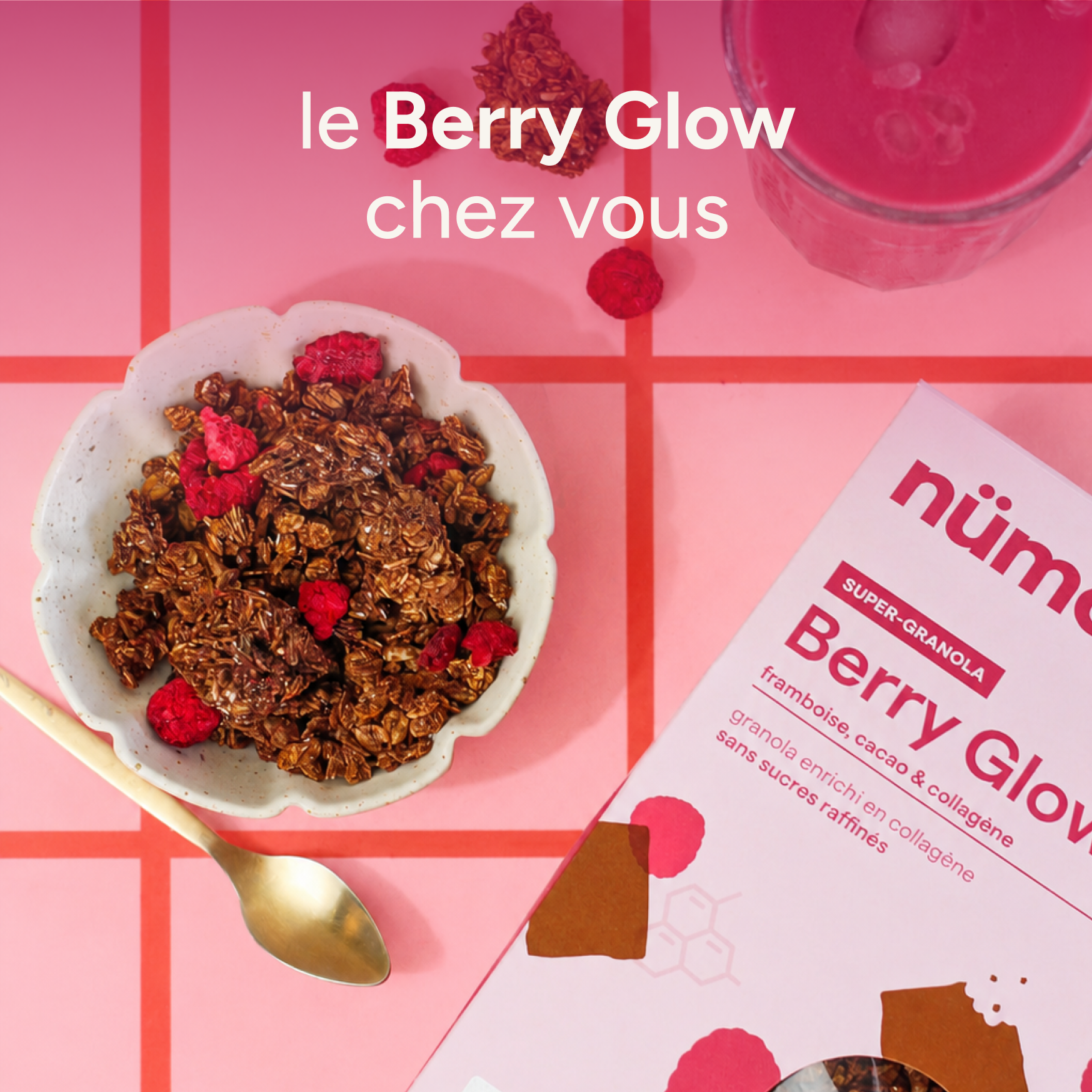 Bol de granola au collagène Berry Glow avec framboises