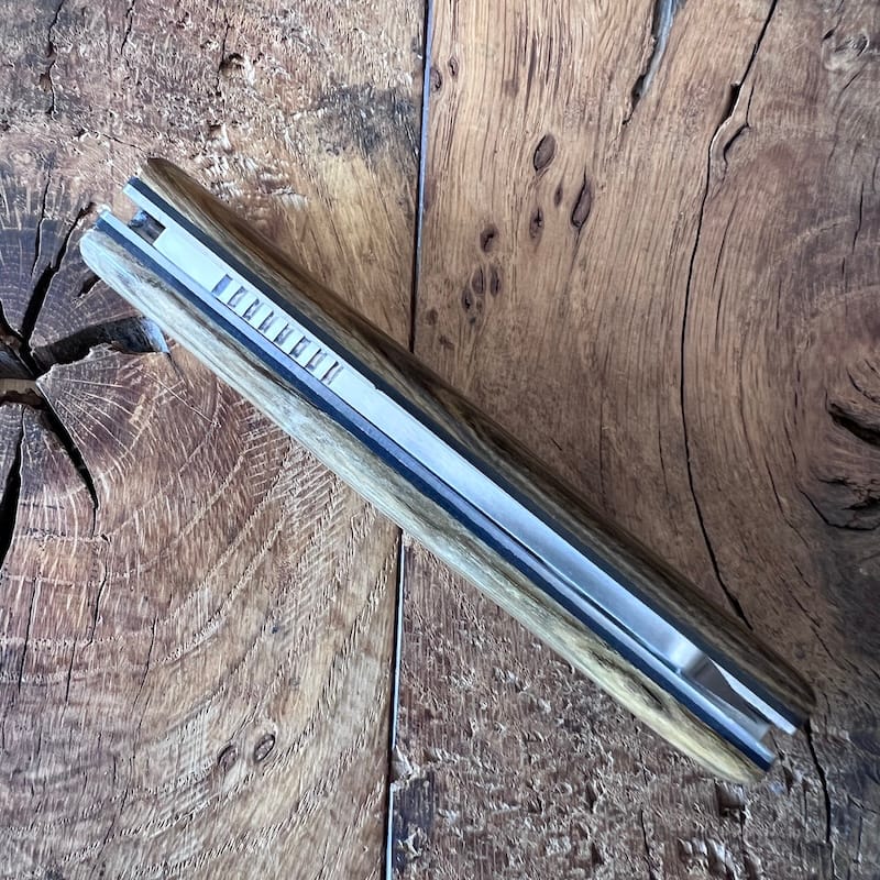 handia-couteau-basque-pliant-pistachier-inox