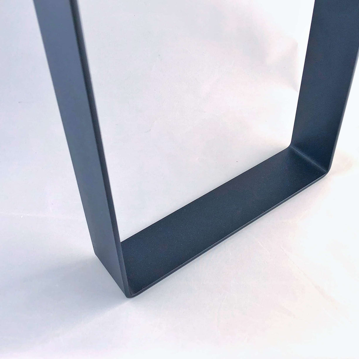 Smart Side Table Matte Clear, low model