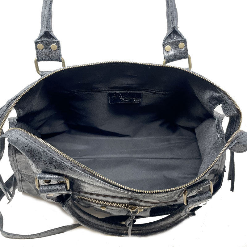 Large Handbag in Spatulated Leather with Studs - K073