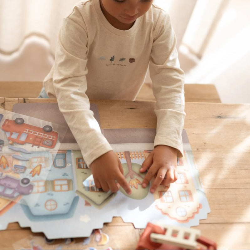 Little Dutch® Libro de Pegatinas Reutilizables Jim y Amigos