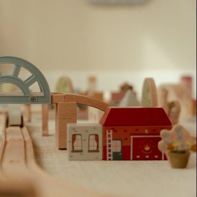 Little Dutch® Lesen železniški komplet XL - PUFFI