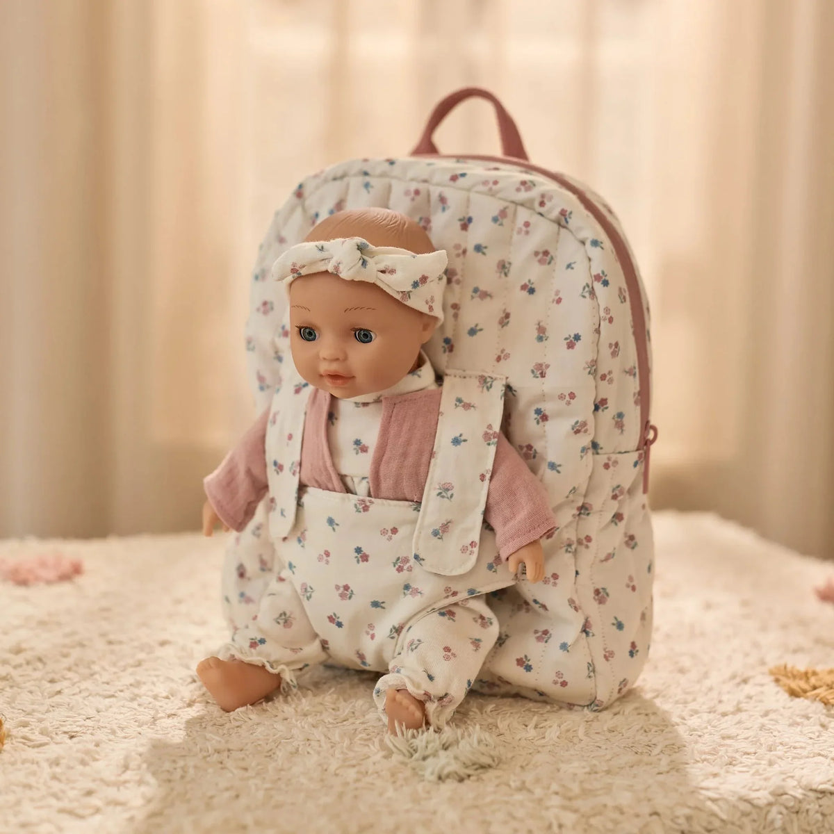 Little Dutch Philou punčka z mehkim telesom za crkljanje