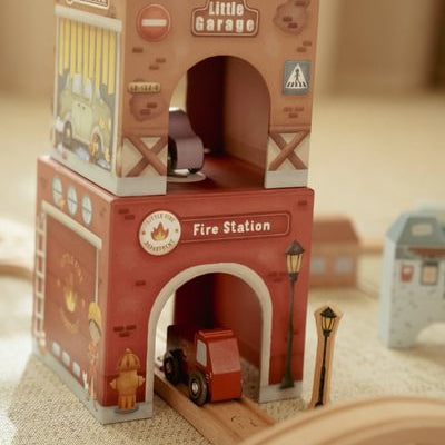 Pequeño Dutch® Pirámide de Bloques con Coches