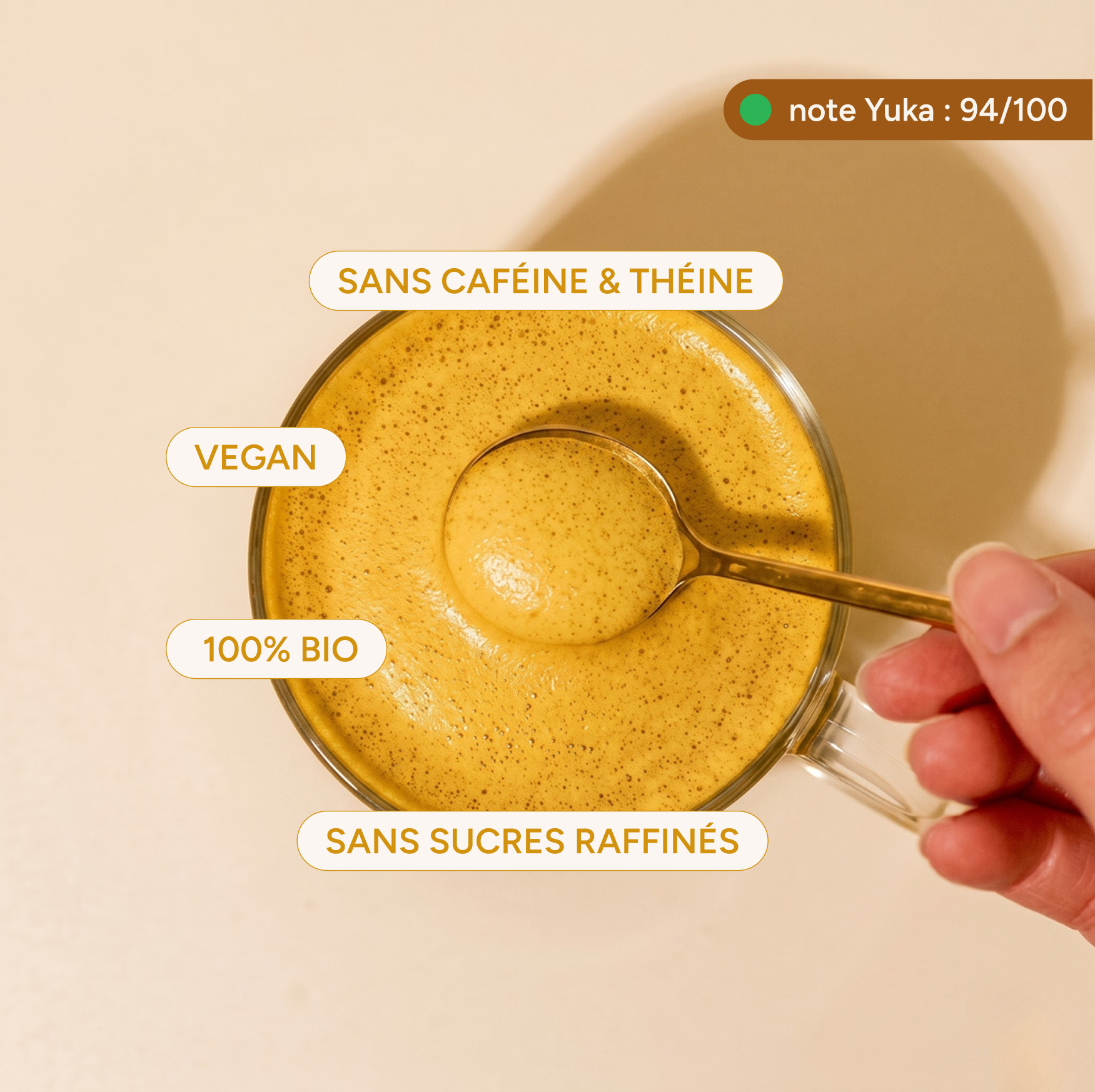 Avantages du golden latte bio : vegan, sans caféine, sans sucres raffinés, note Yuka 94/100