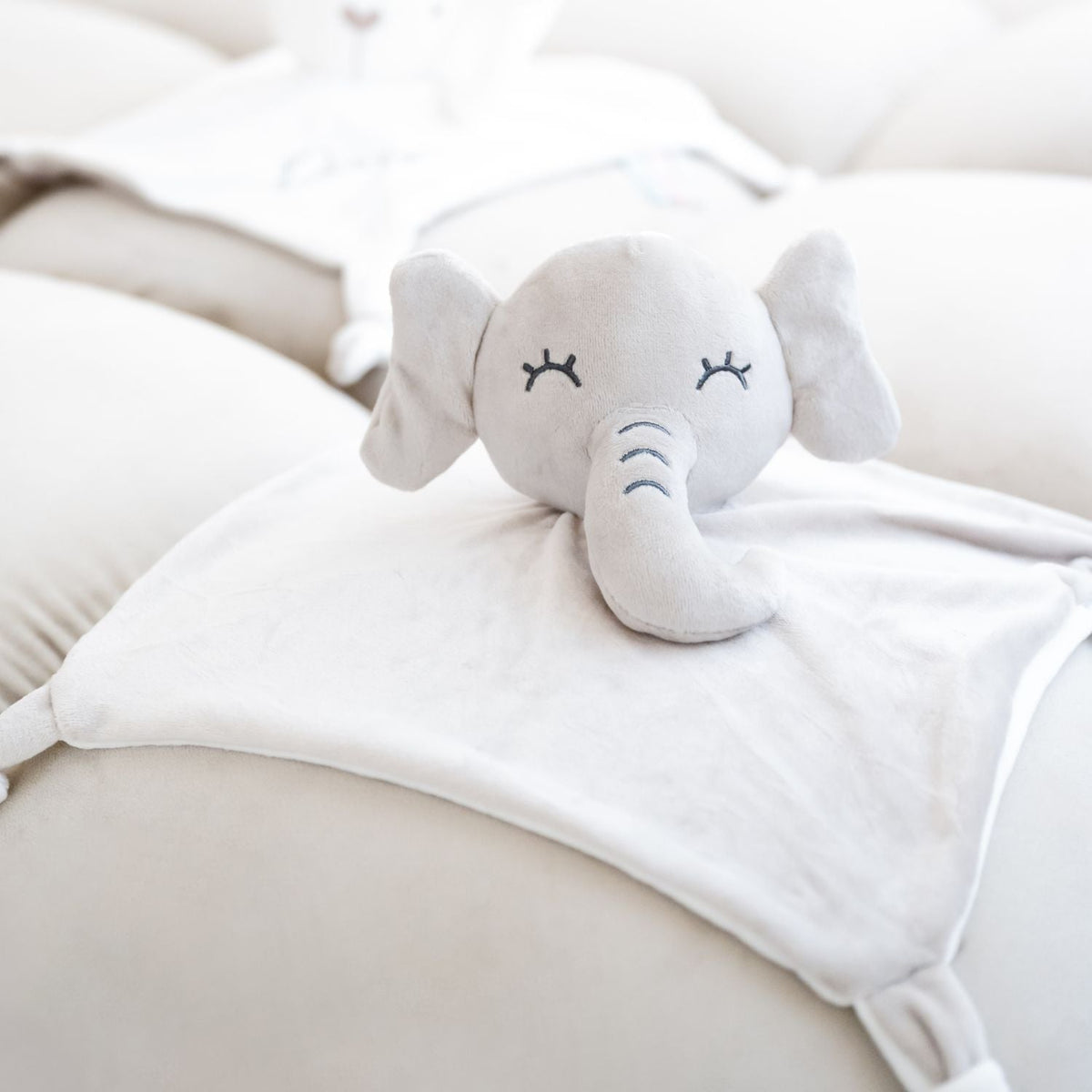 Ninica - Elephant