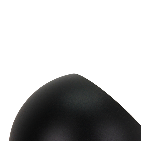 De zwarte tafellamp Occhio heeft een modern design en voegt elegantie toe aan elke tafel. Perfect voor sfeervolle avonden.