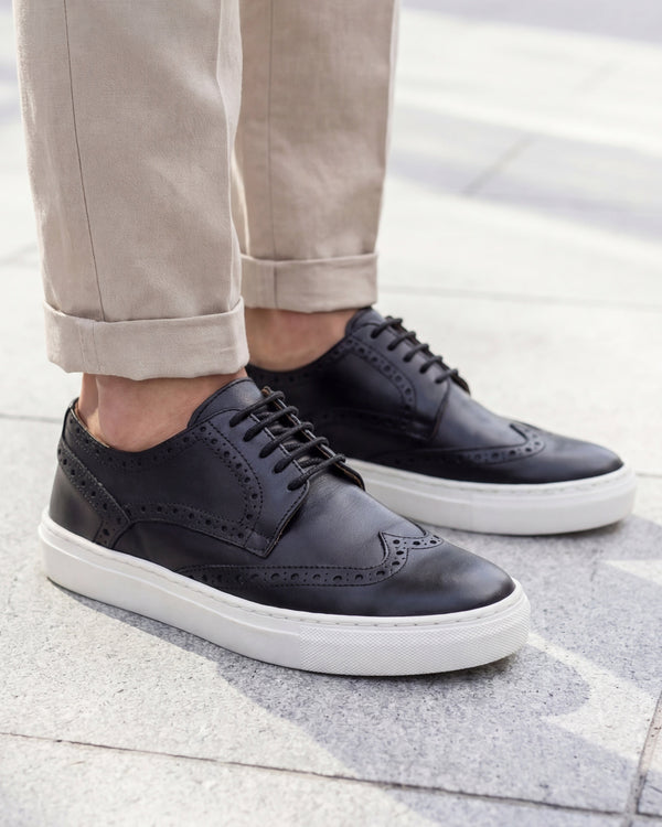 CAPRI - Black
