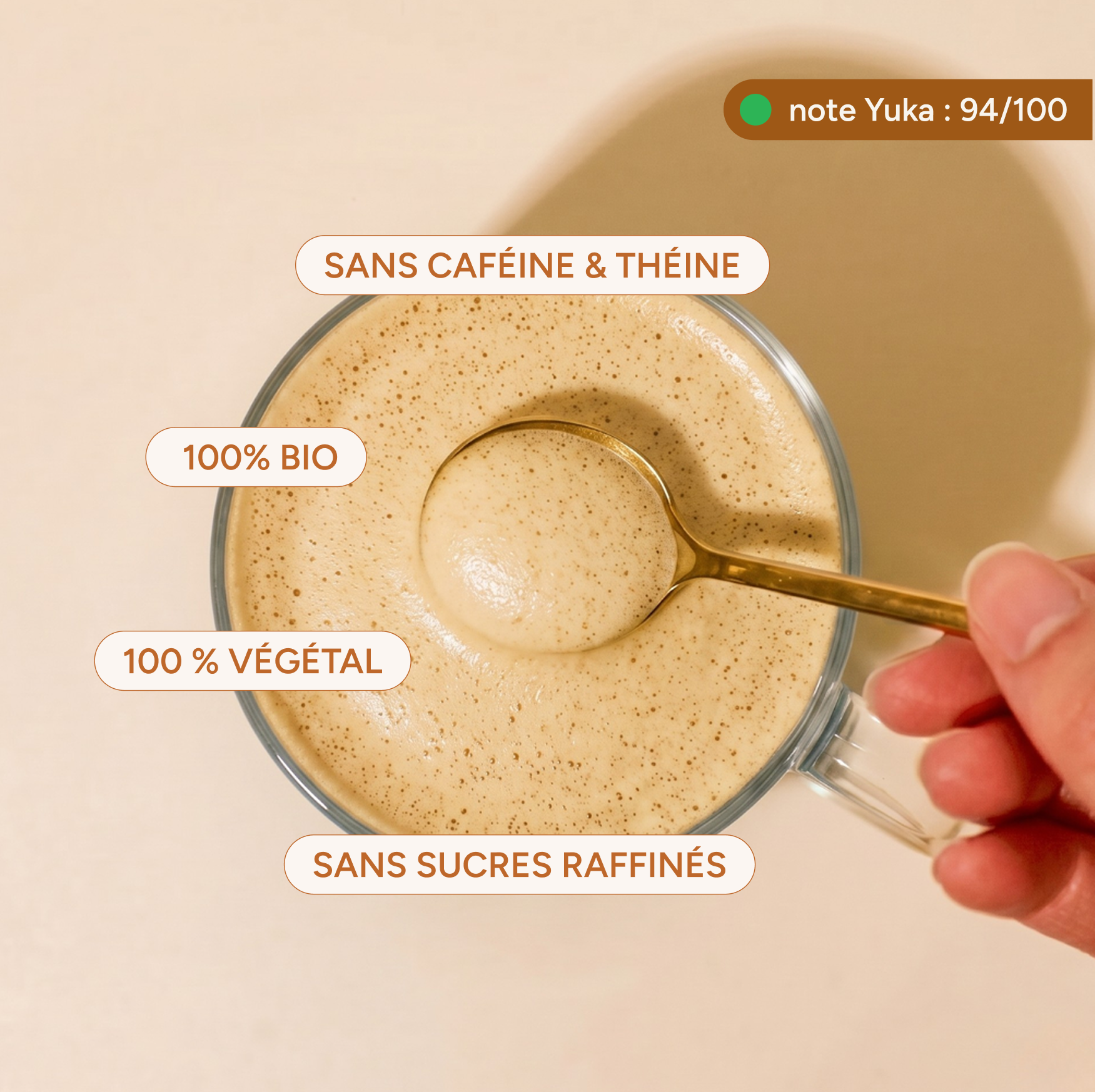 Avantages du chaï latte en poudre bio : sans caféine, sans additifs, note Yuka 94/100